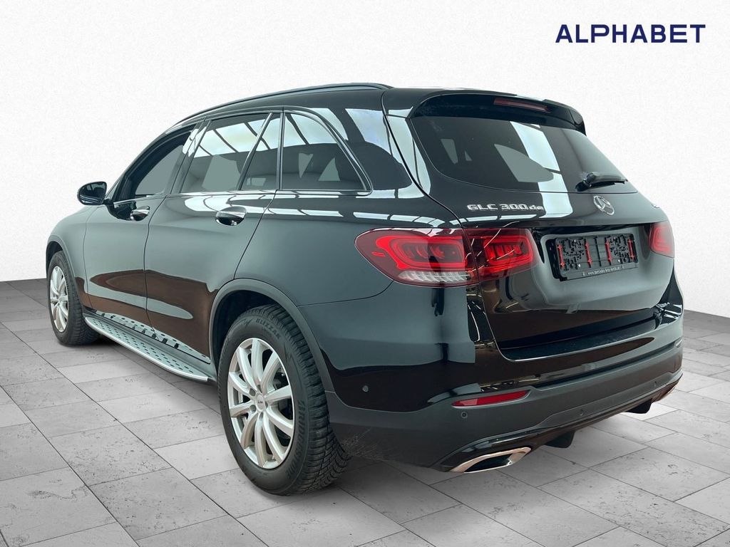 Mercedes-Benz GLC 300 2021
