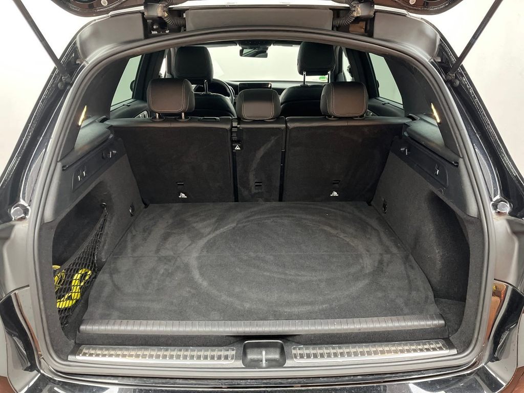 Mercedes-Benz GLC 300 2021