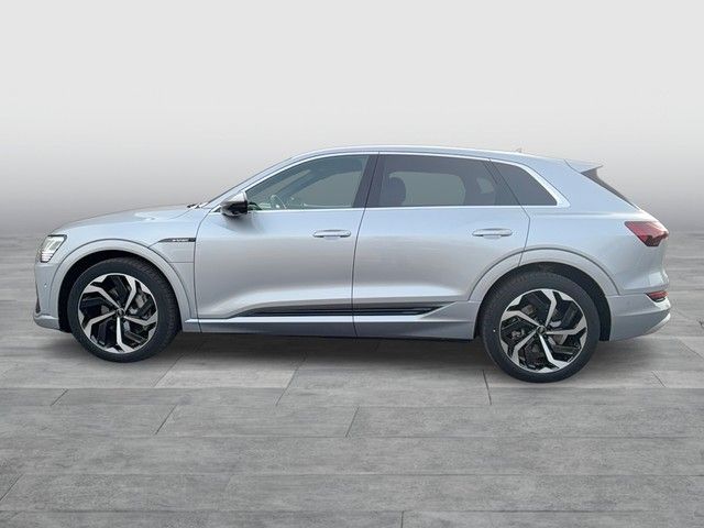Audi e-tron 2022