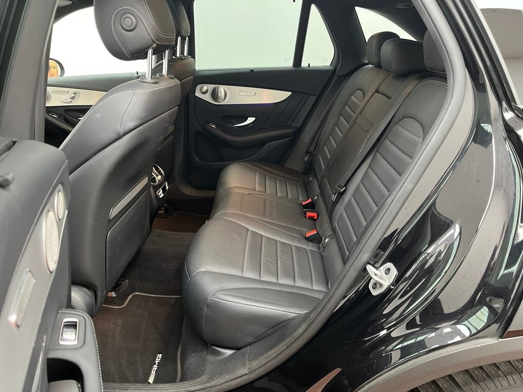 Mercedes-Benz GLC 300 2021