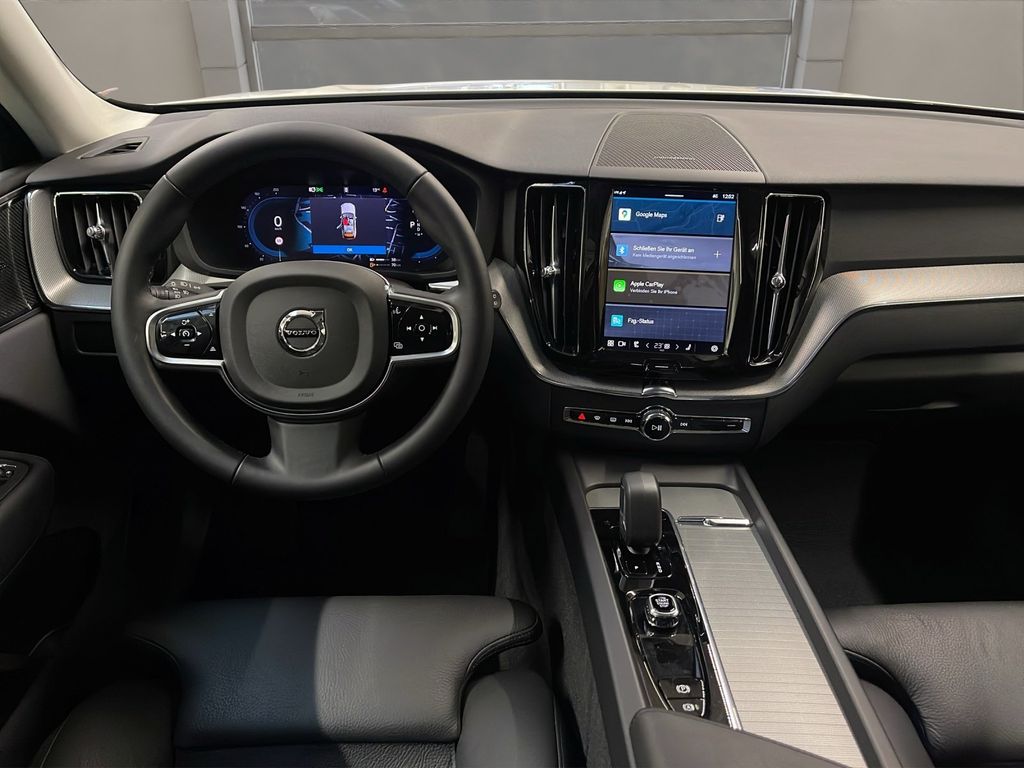 Volvo XC60 2025