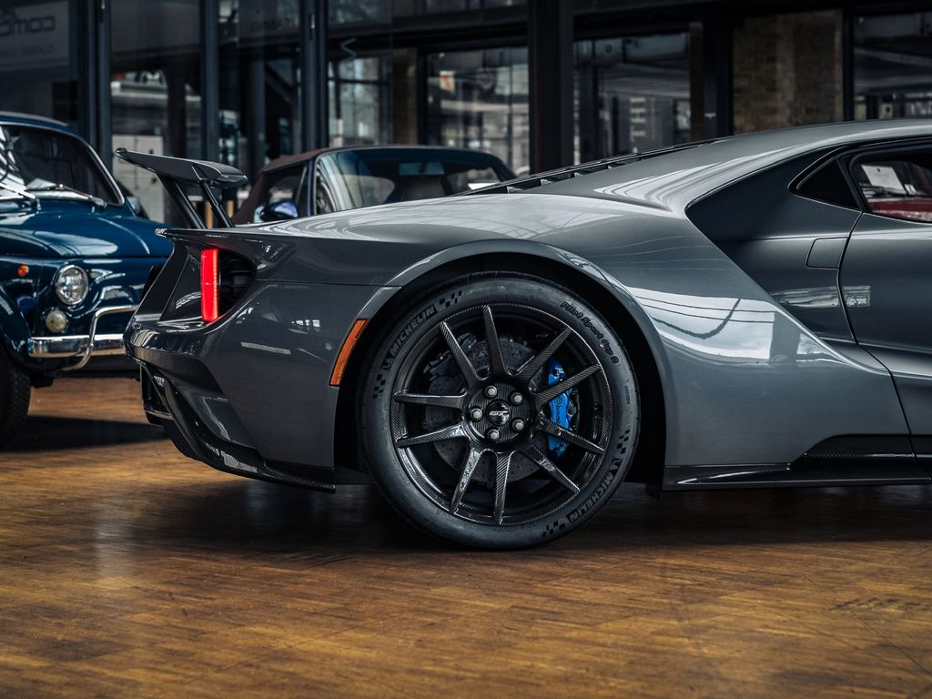Ford GT