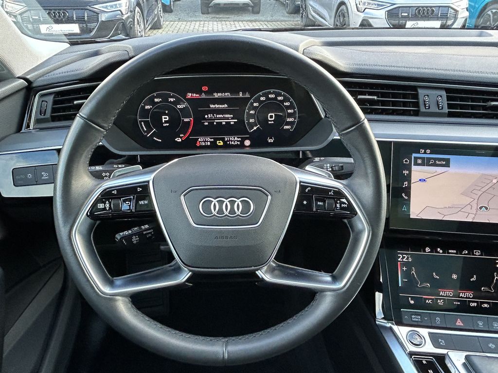 Audi e-tron 2022