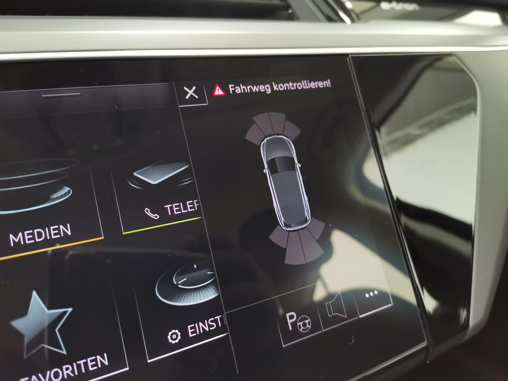 Audi e-tron 2022
