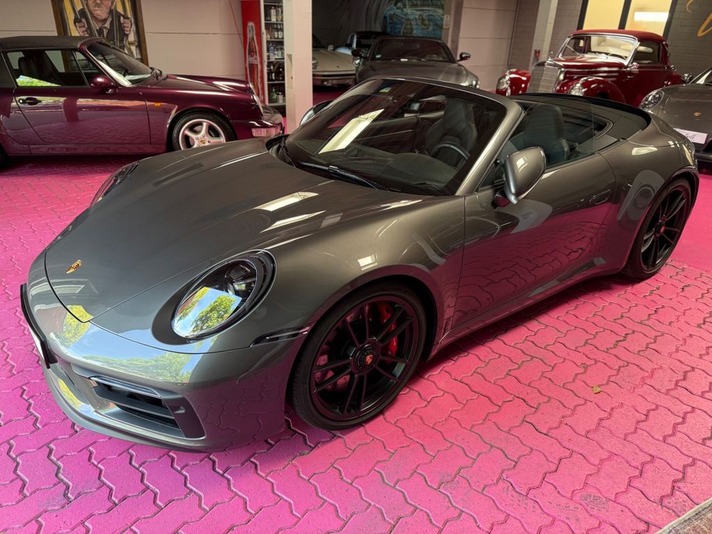 Porsche 992 2023