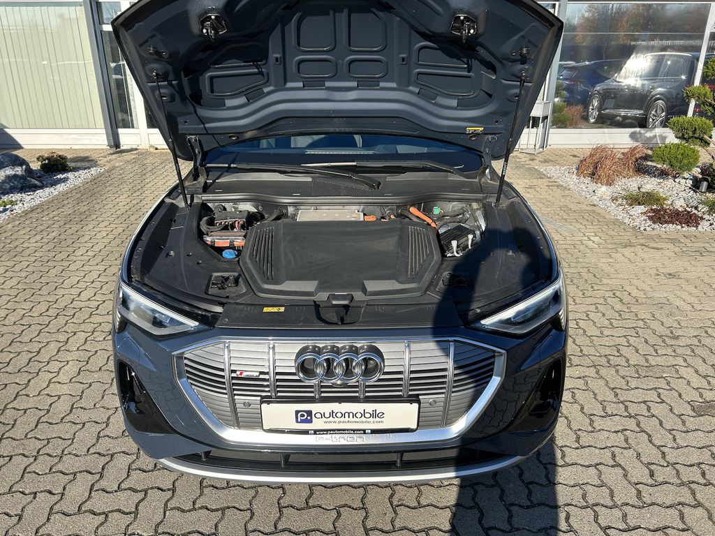 Audi e-tron 2022