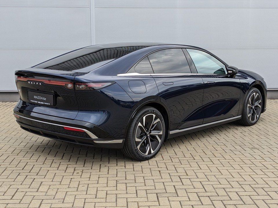 Mazda 6e