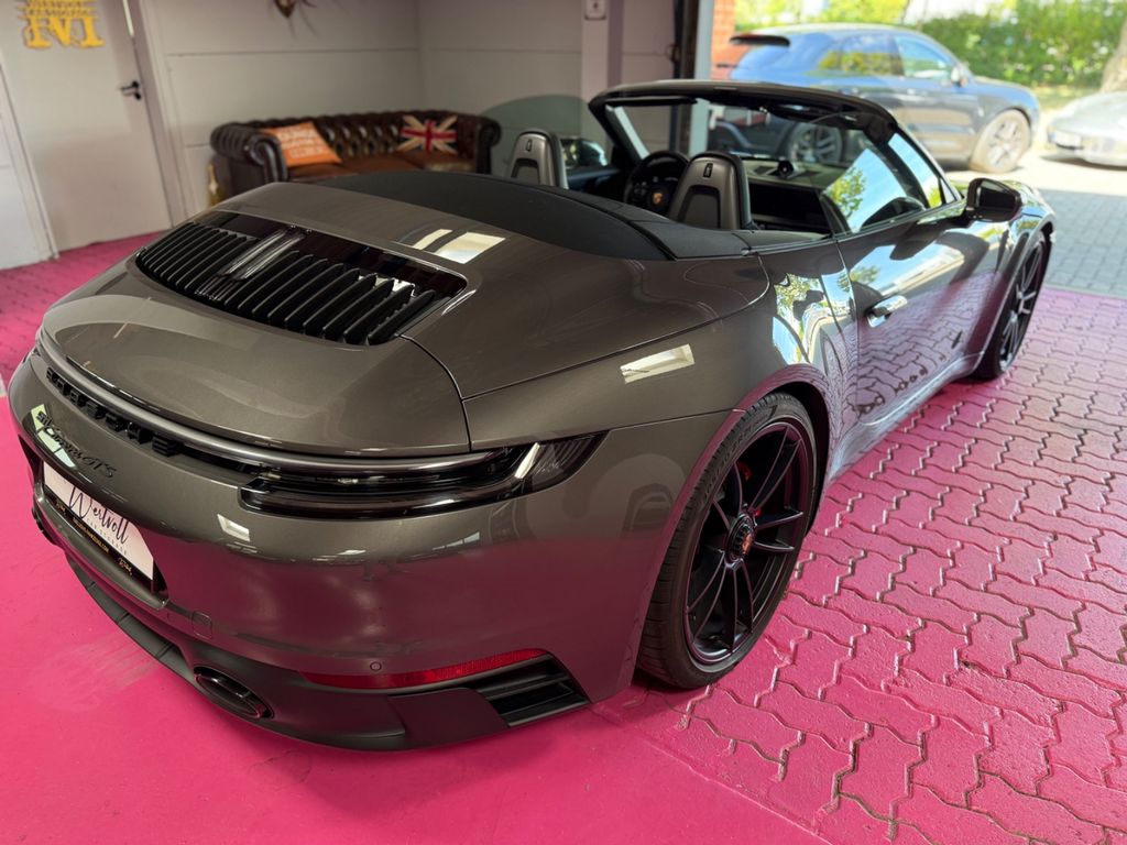 Porsche 992 2023