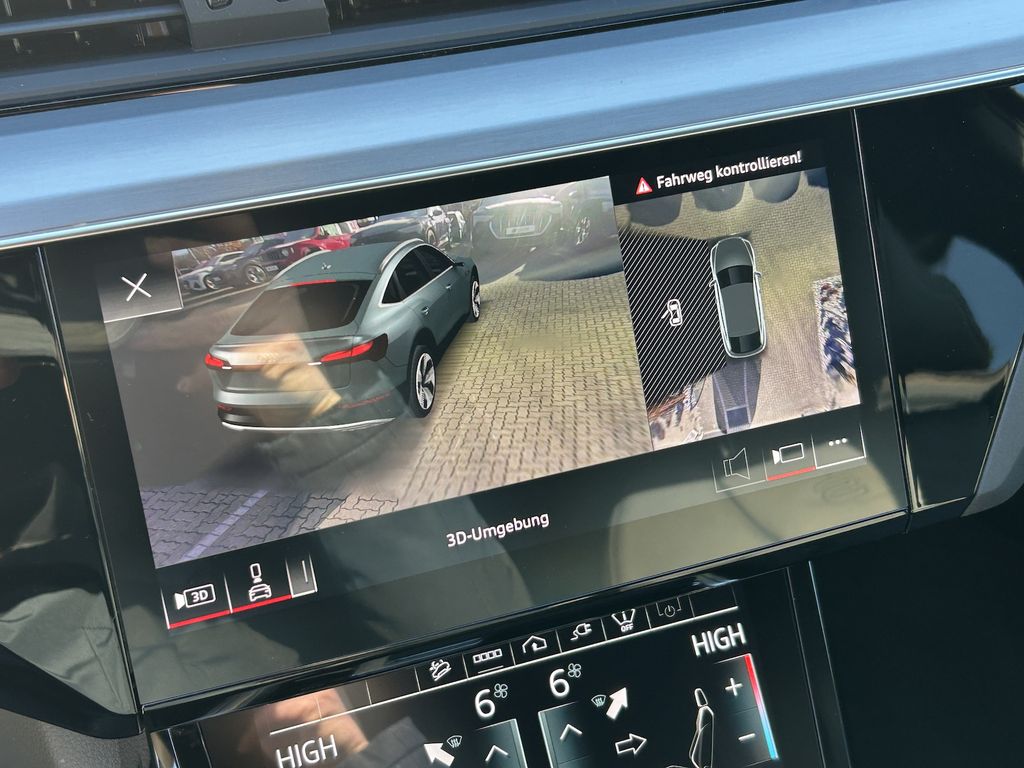 Audi e-tron 2022