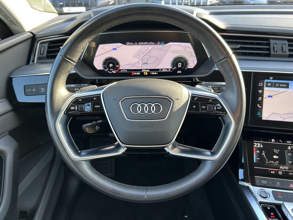 Audi e-tron 2022