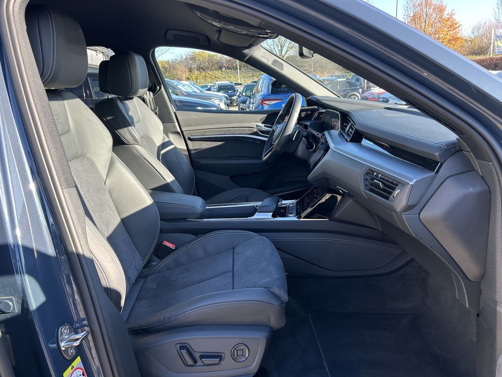 Audi e-tron 2022