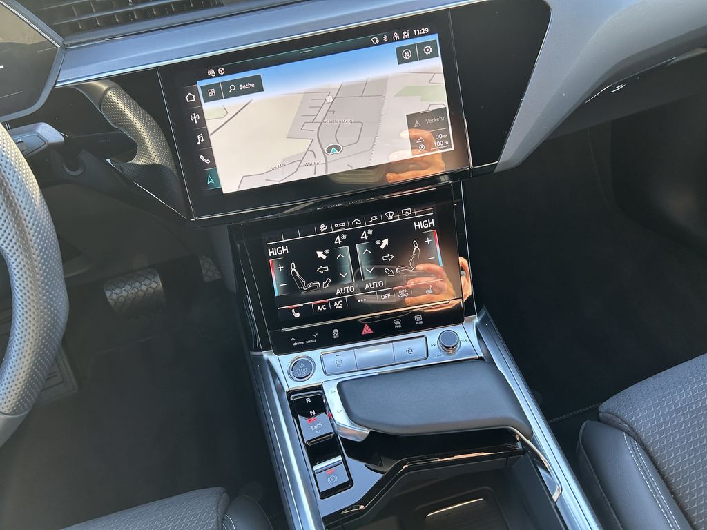 Audi e-tron 2022