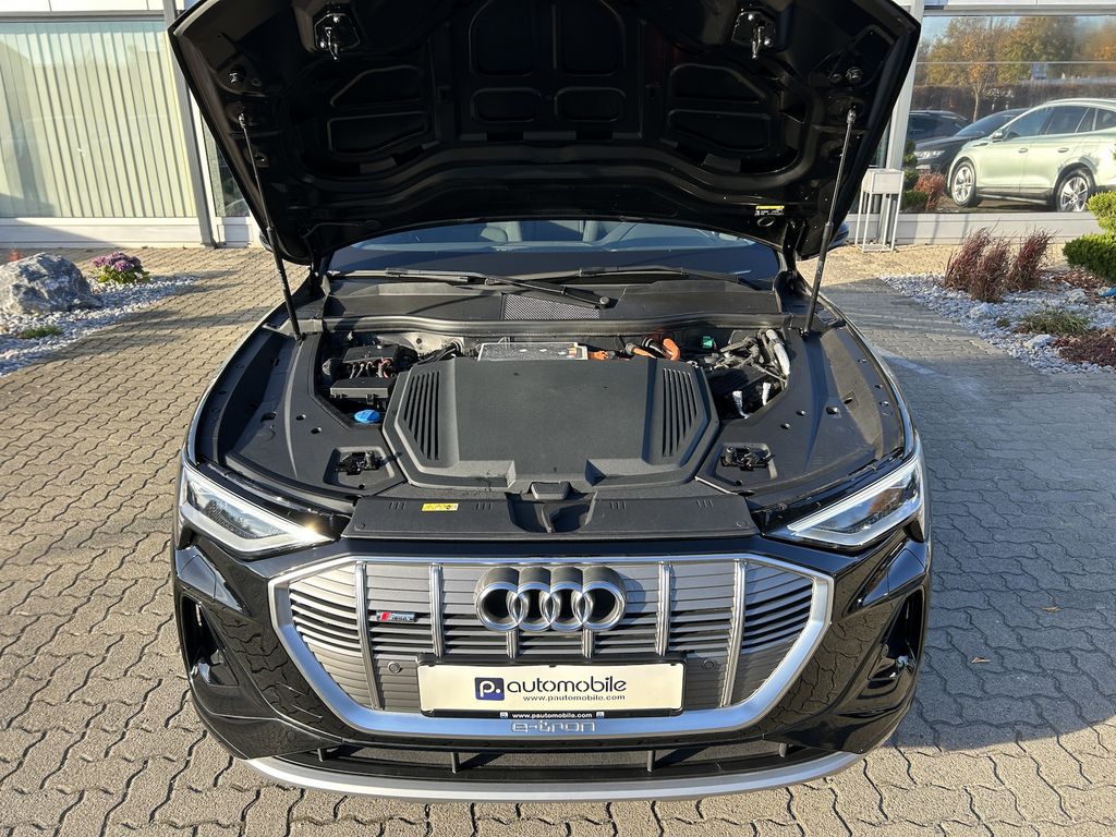 Audi e-tron 2022