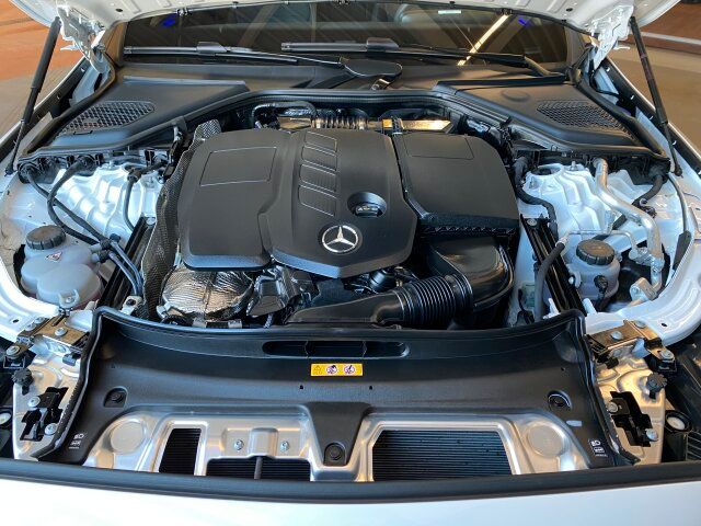 Mercedes-Benz E 220 2025