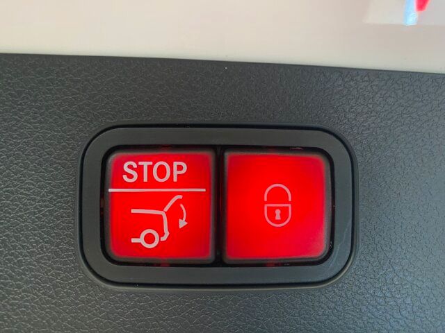 Mercedes-Benz E 220 2025