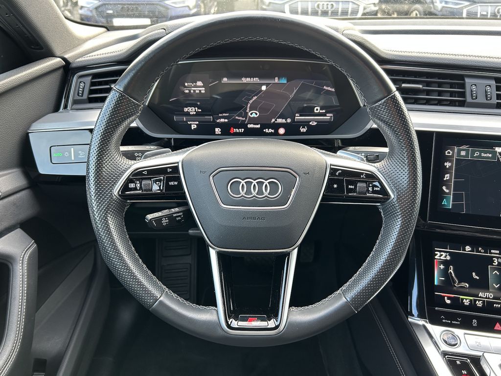 Audi e-tron 2022