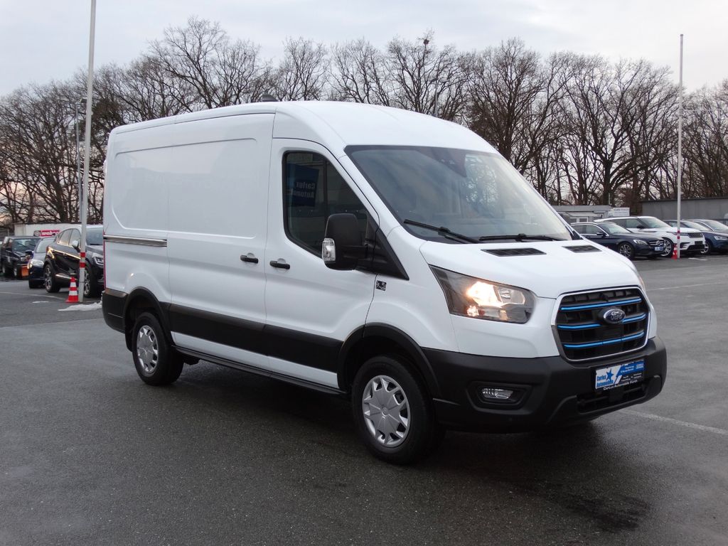 Ford Transit 2023