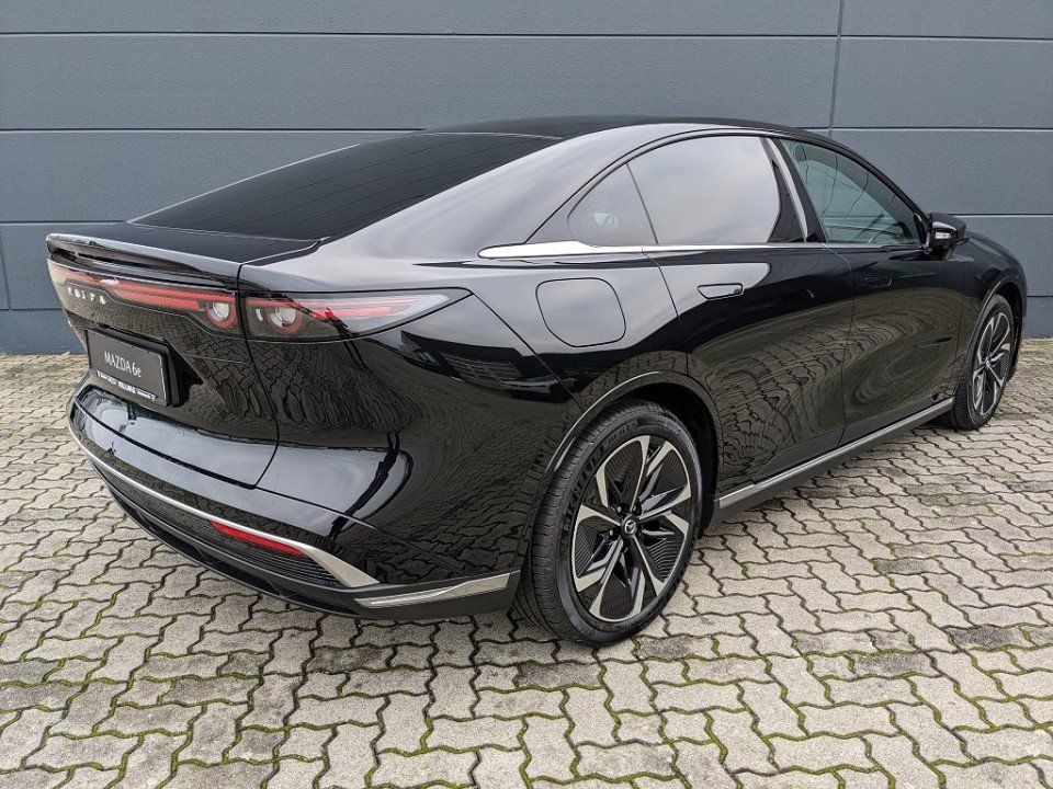 Mazda 6e