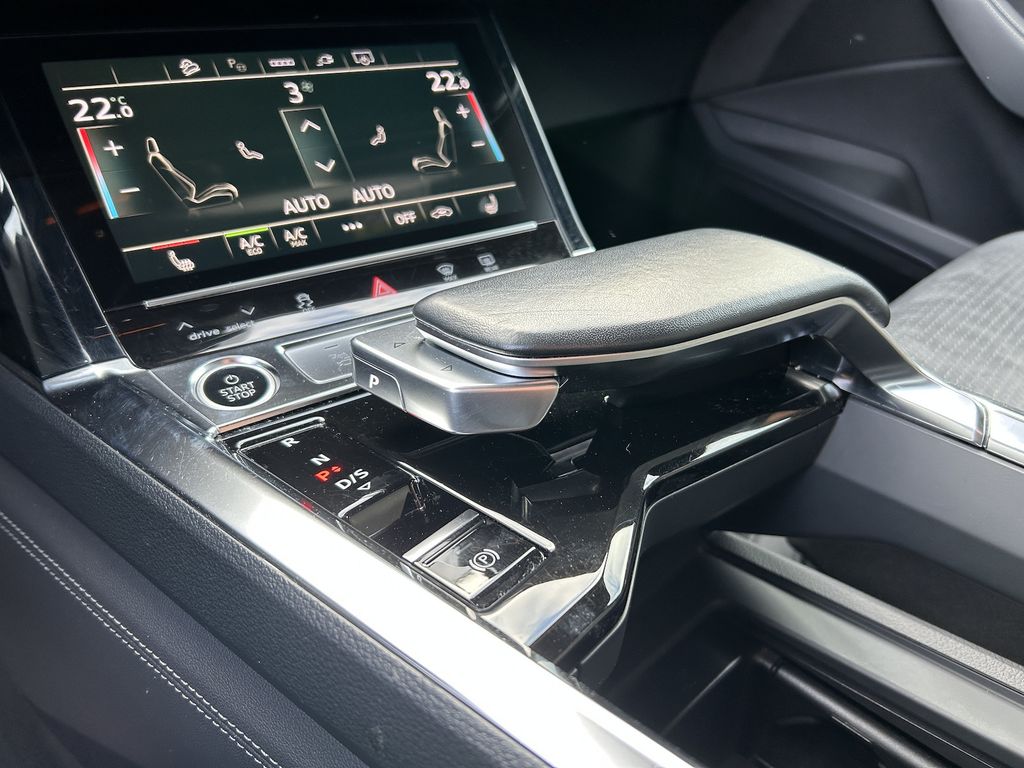 Audi e-tron 2022