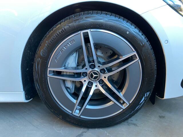 Mercedes-Benz E 220 2025