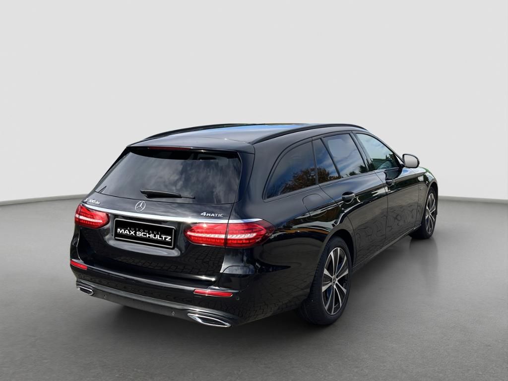 Mercedes-Benz E 300 2021