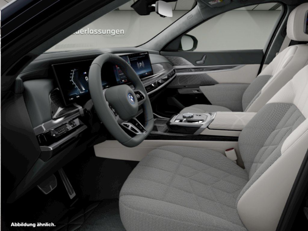 BMW i7 2025
