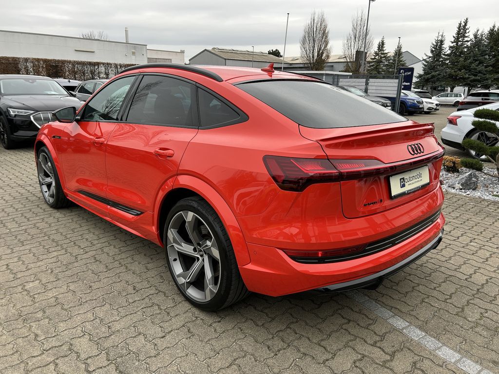 Audi e-tron 2022
