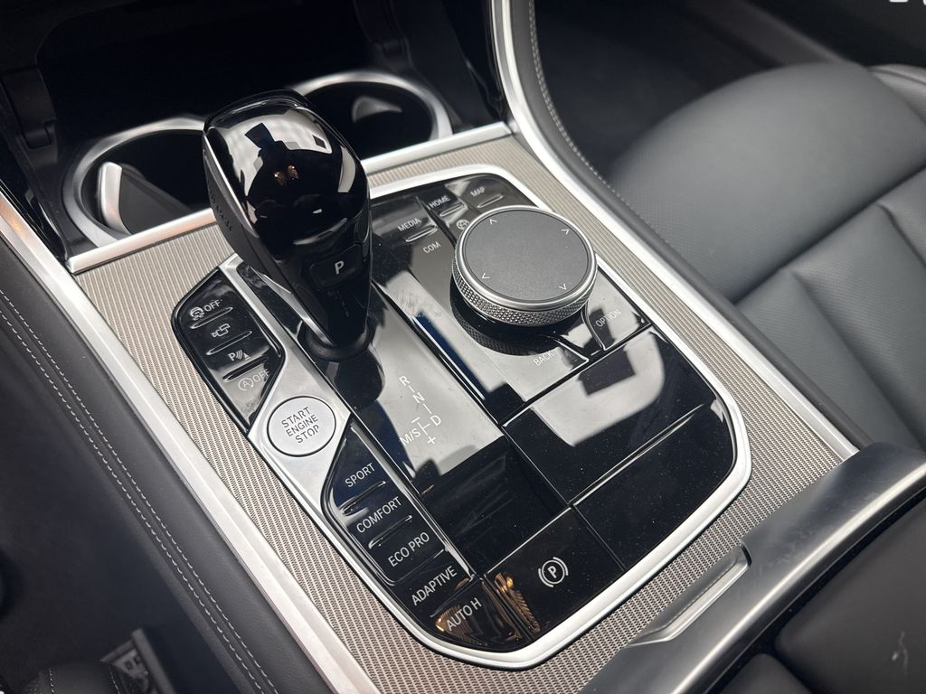 BMW M850 2025
