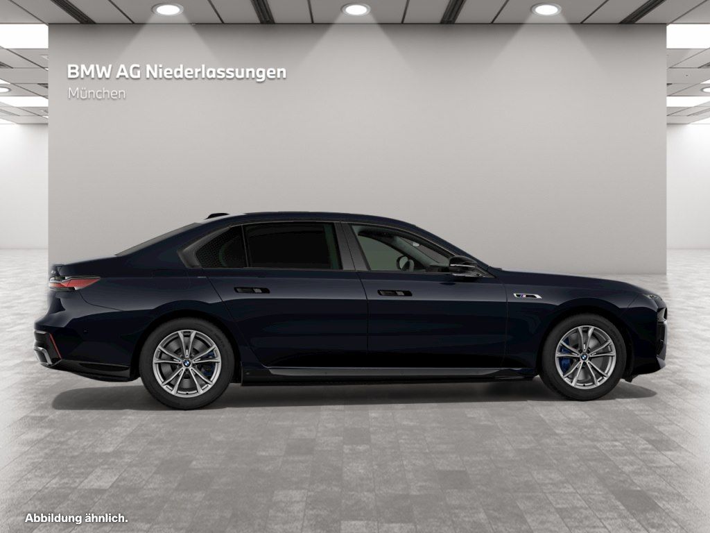BMW i7 2025
