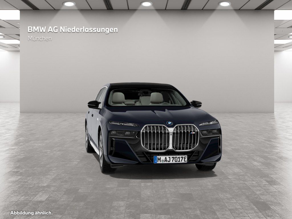BMW i7 2025