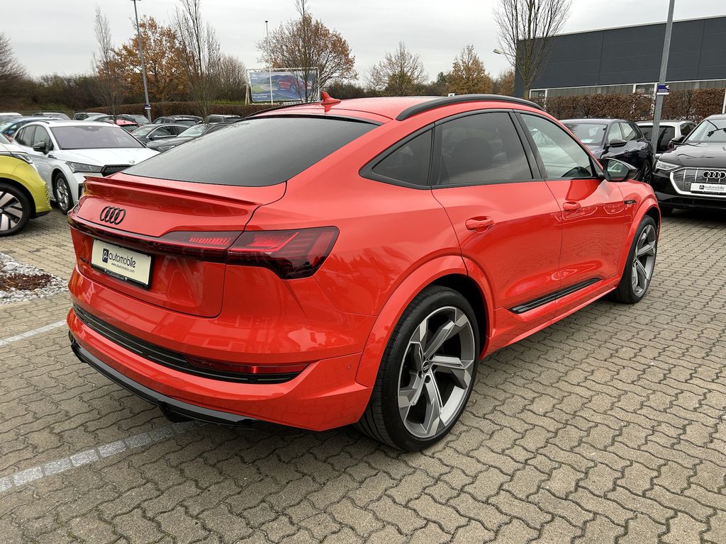 Audi e-tron 2022