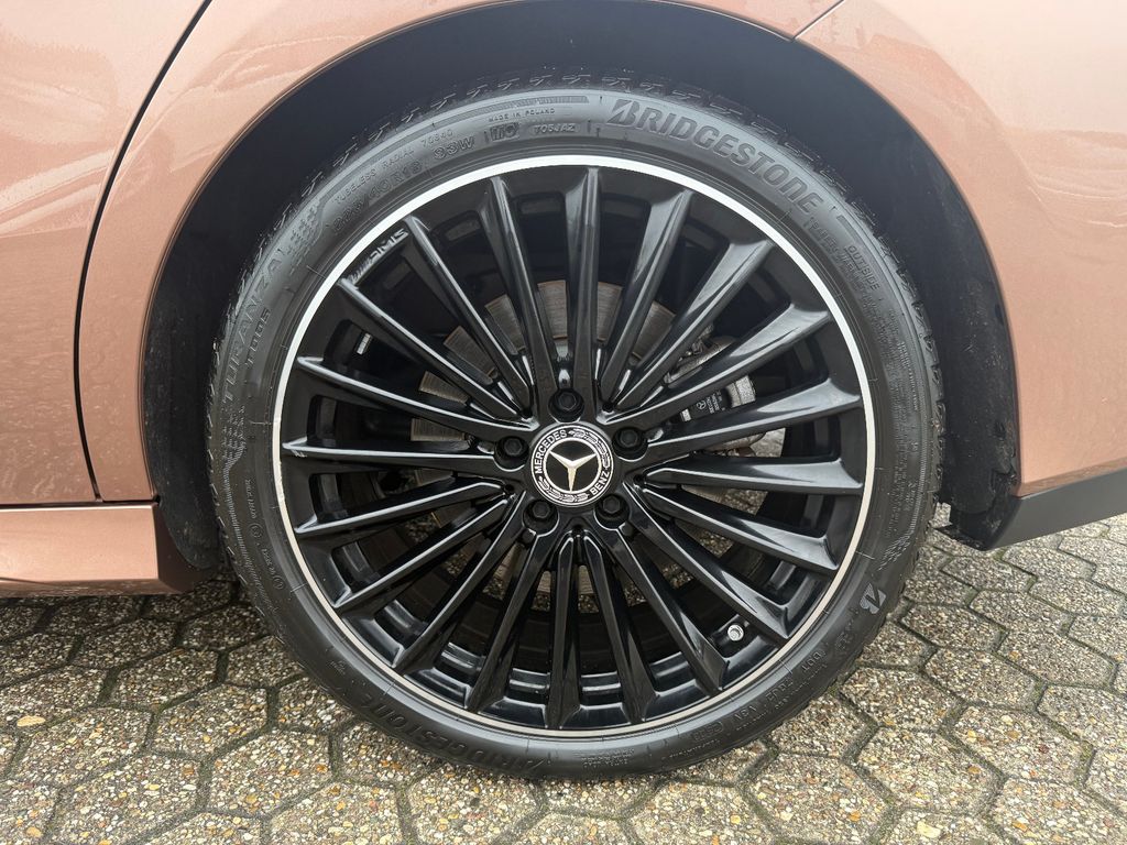 Mercedes-Benz CLA 200 2023