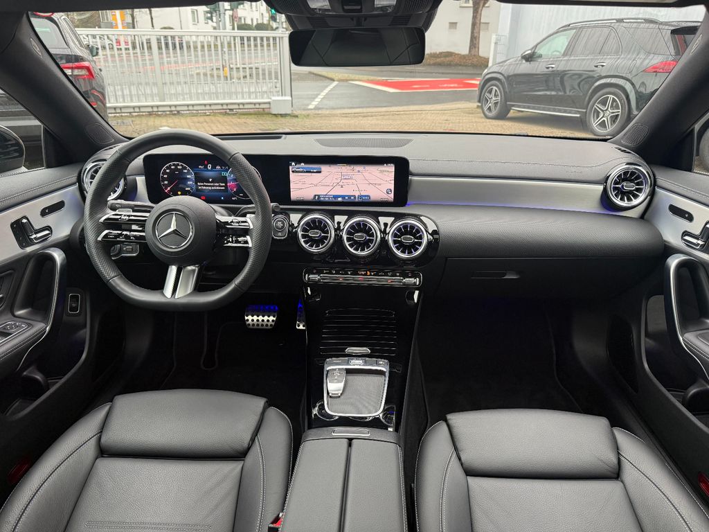 Mercedes-Benz CLA 200 2023