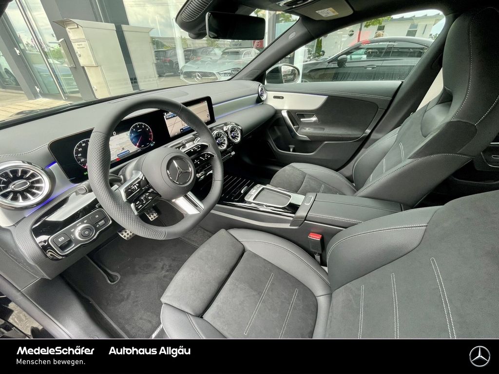 Mercedes-Benz CLA 200 2025