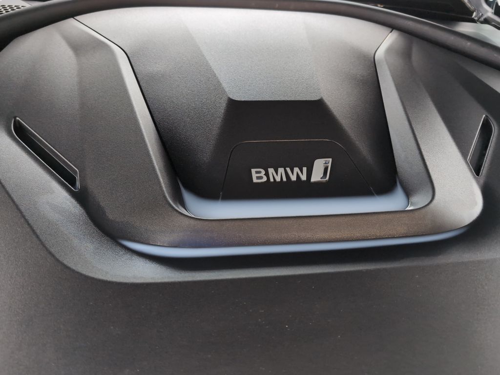 BMW i4 2025
