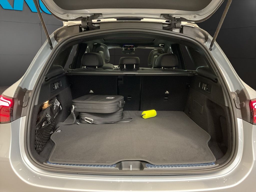 Mercedes-Benz GLC 300 2026