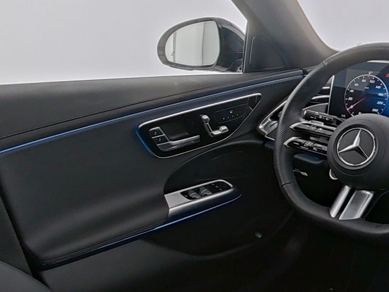 Mercedes-Benz E 300 2024