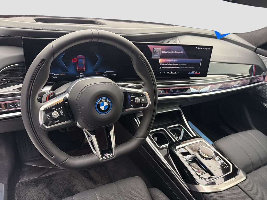 BMW i7 2025