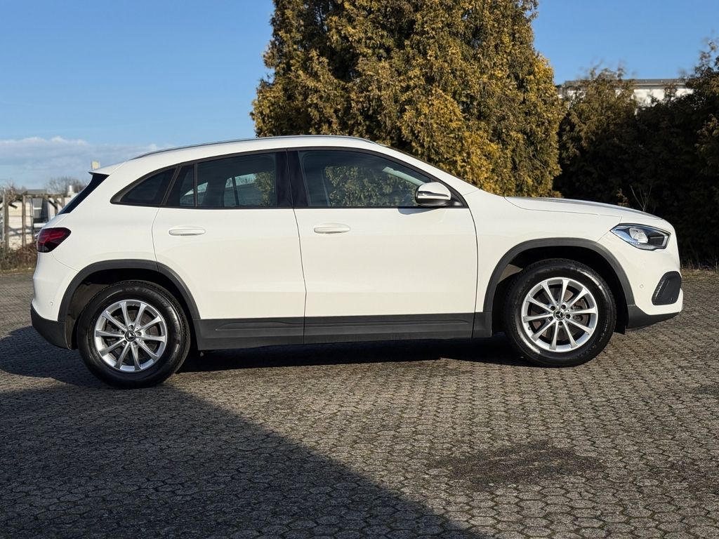 Mercedes-Benz GLA 220 2021