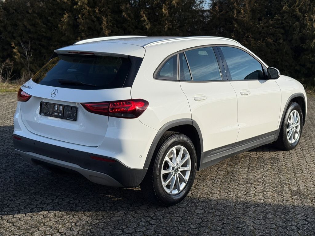 Mercedes-Benz GLA 220 2021