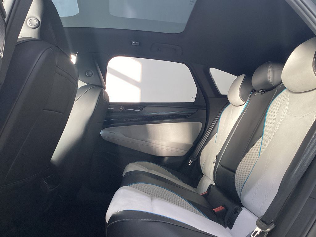 Volkswagen ID.7 2023