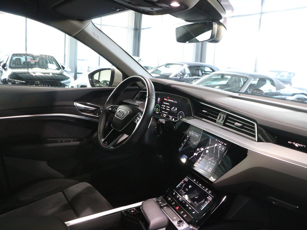 Audi e-tron 2022