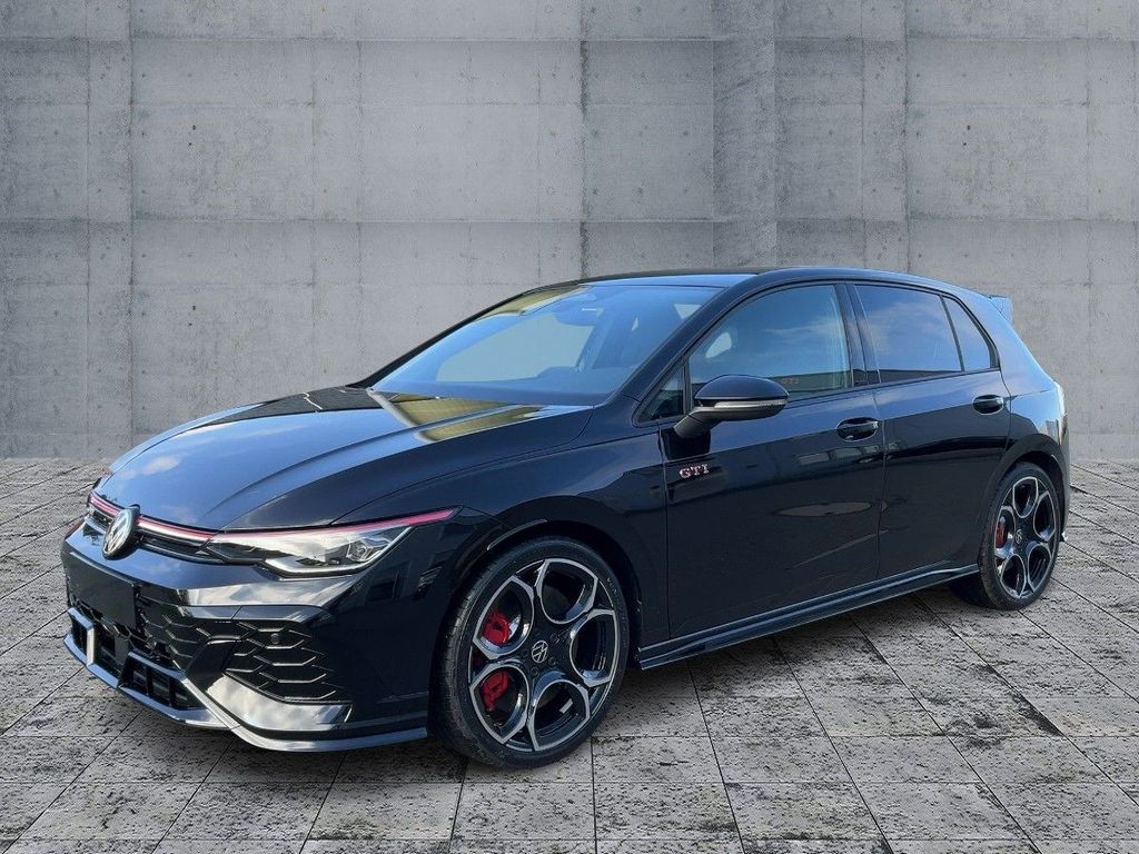 Volkswagen Golf 2025