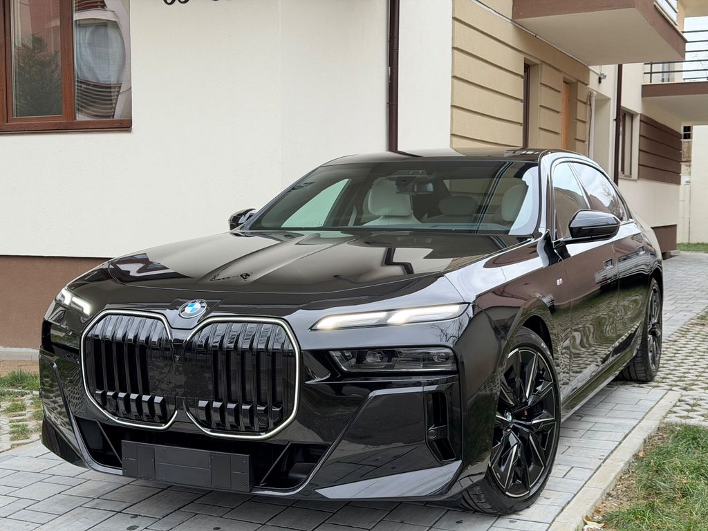 BMW 740 2024