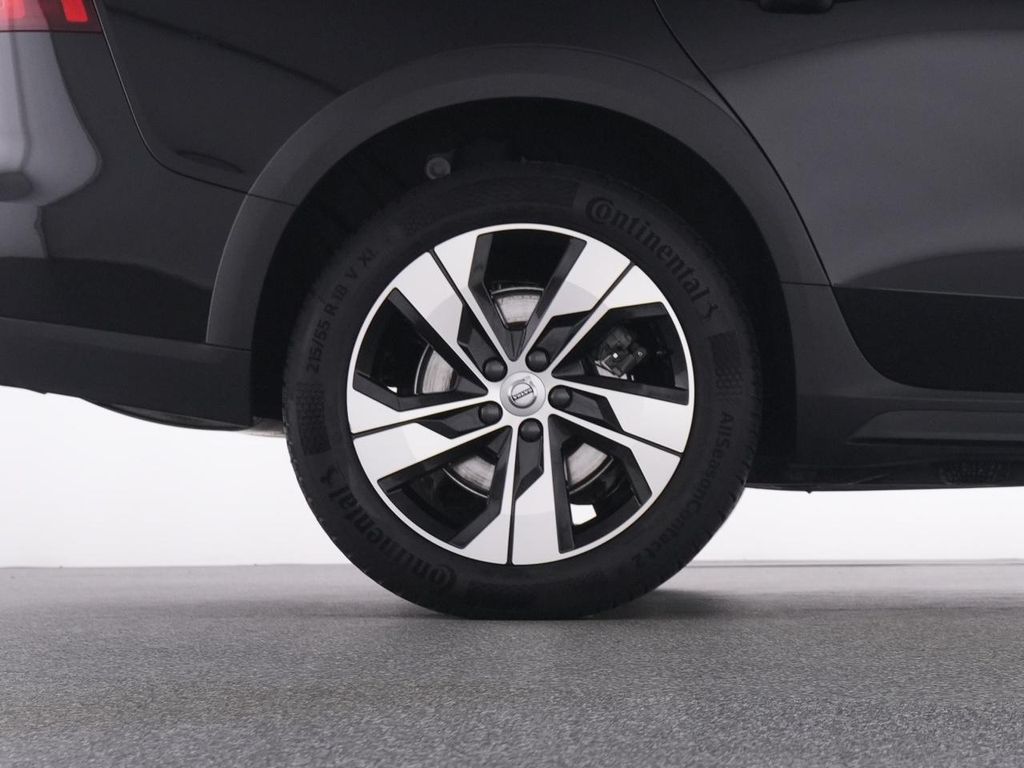 Volvo V60 Cross Country 2024