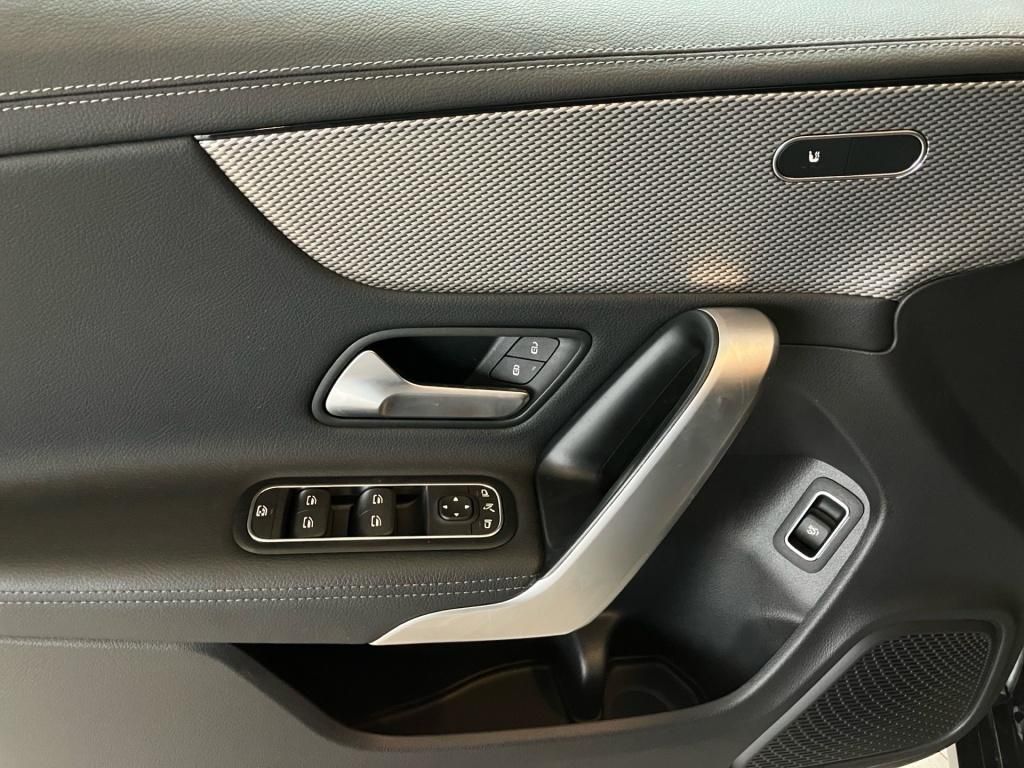 Mercedes-Benz CLA 220 2023