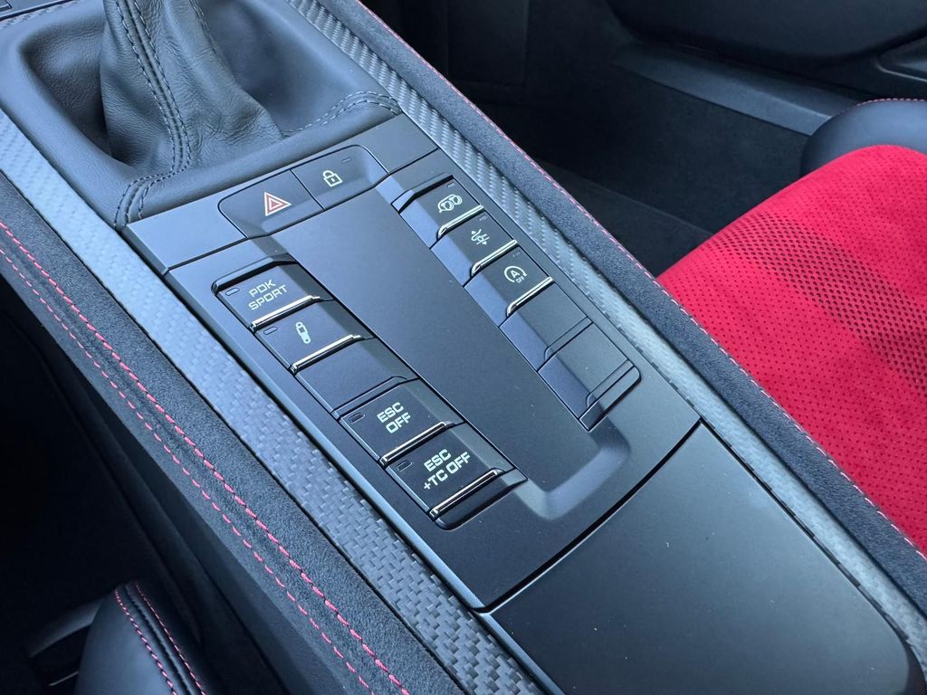 Porsche Boxster 2025