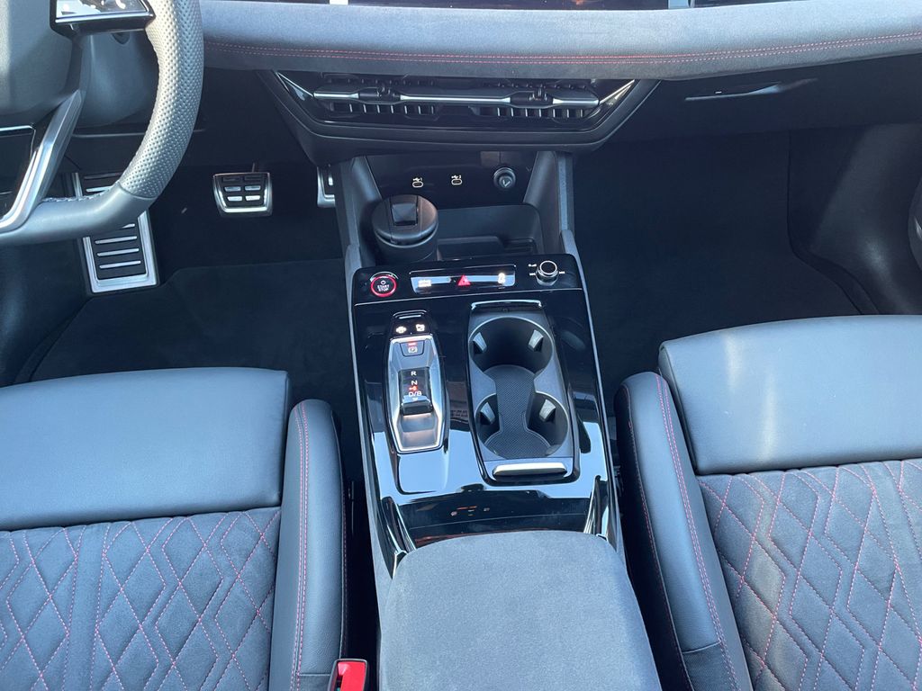 Audi SQ6 e-tron 2025