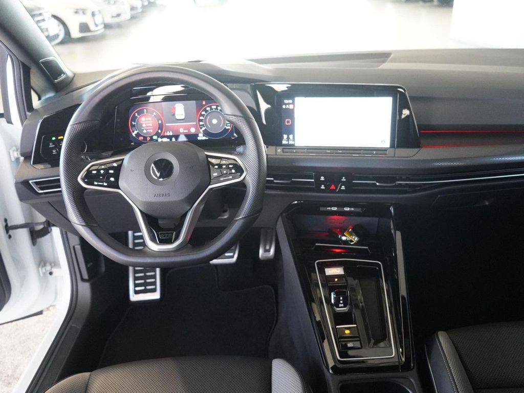 Volkswagen Golf 2022