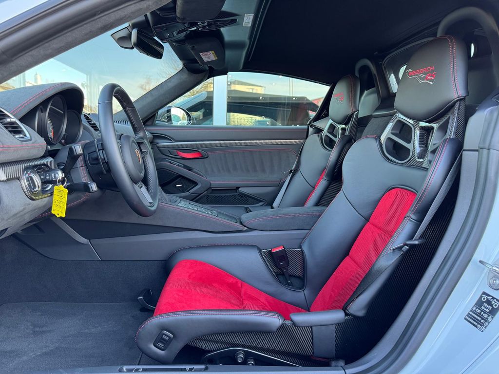 Porsche Boxster 2025